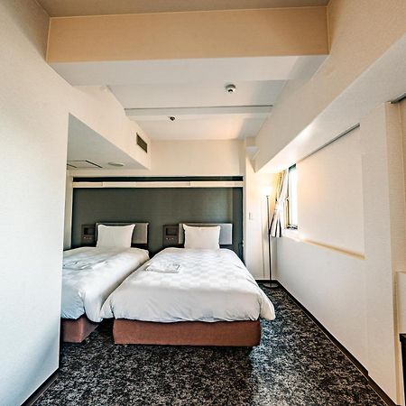 Hotel Consort Shin-Осака Екстериор снимка