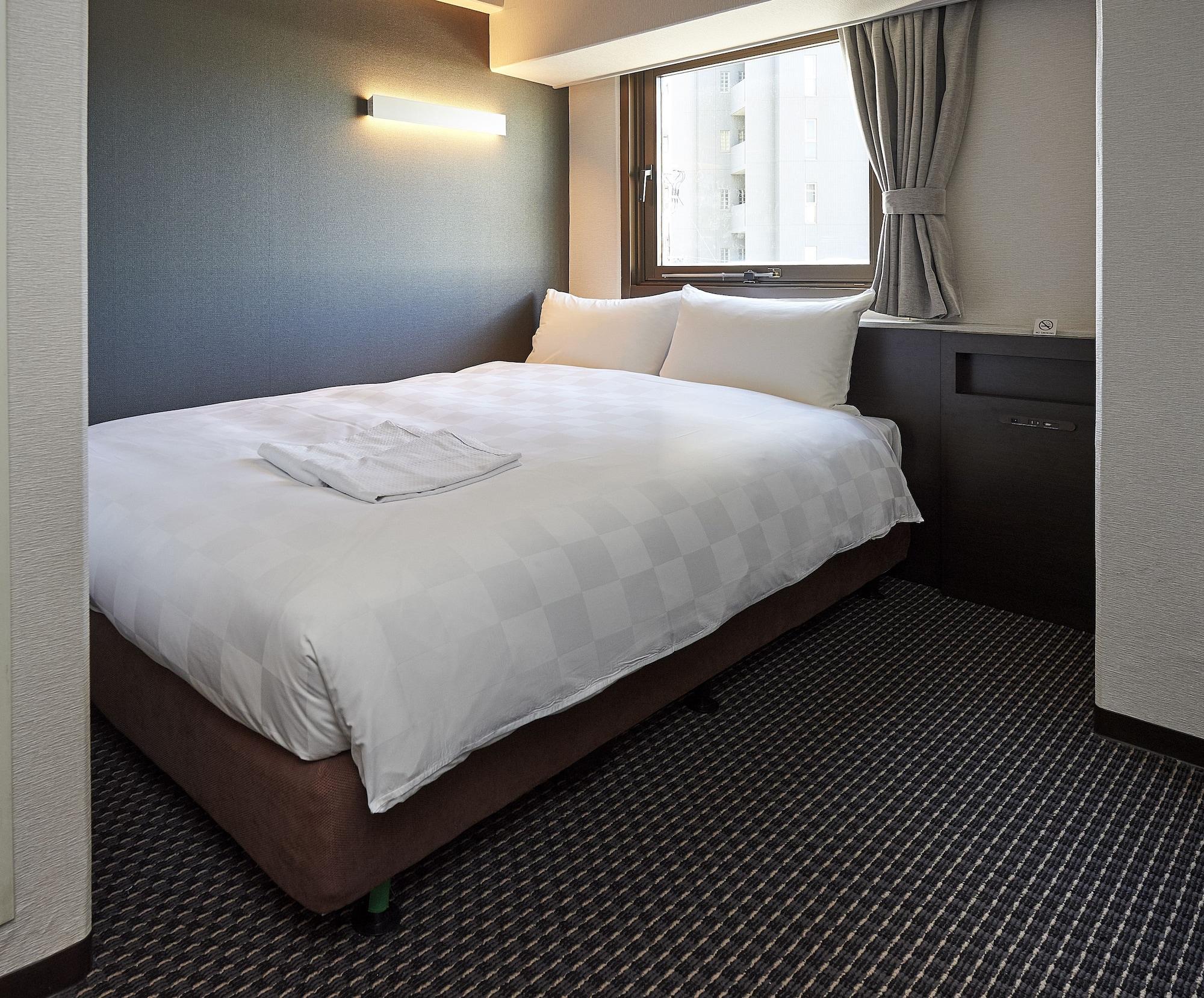 Hotel Consort Shin-Осака Екстериор снимка