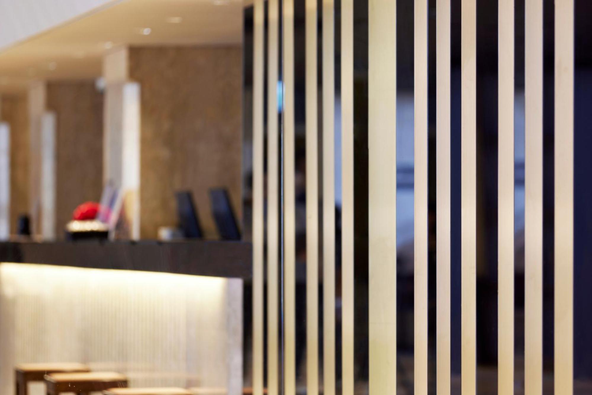 Hotel Consort Shin-Осака Екстериор снимка